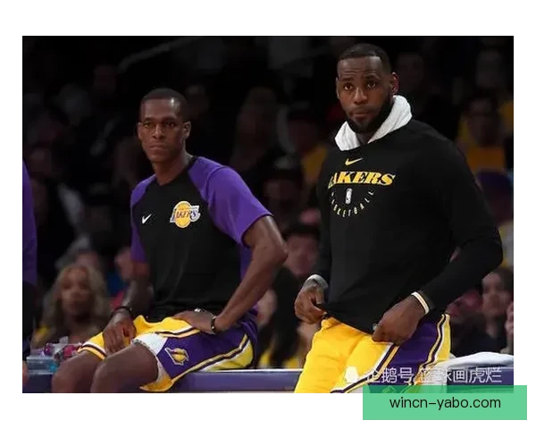 詹姆斯手指伤势稳定客场最后一战球队将全力备战